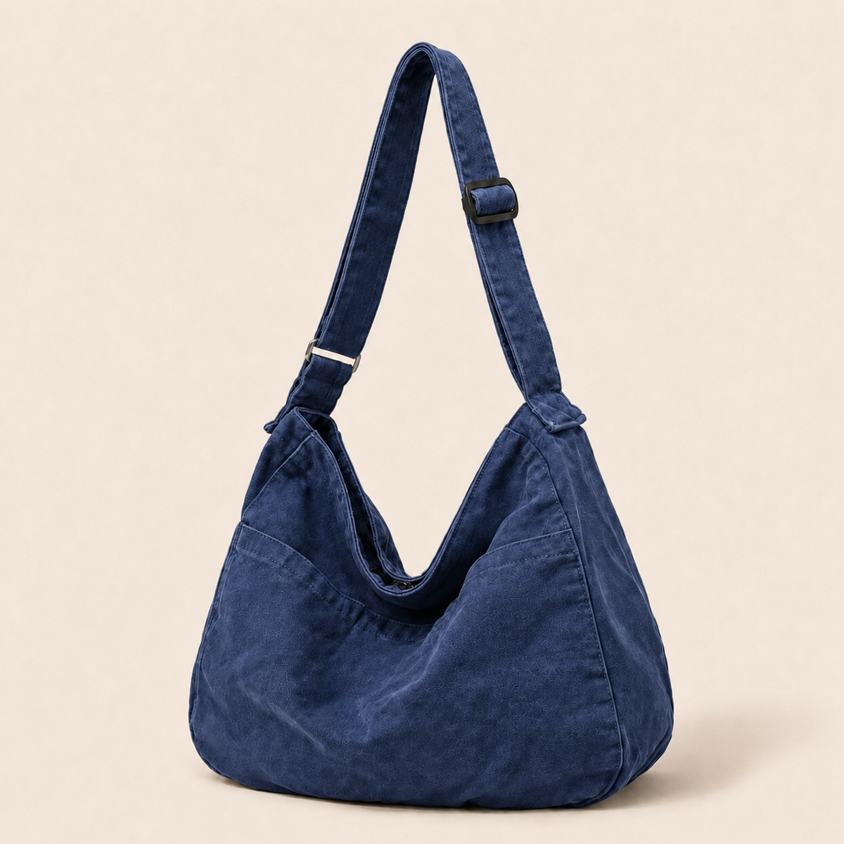 LAVIA | Canvas Hobo