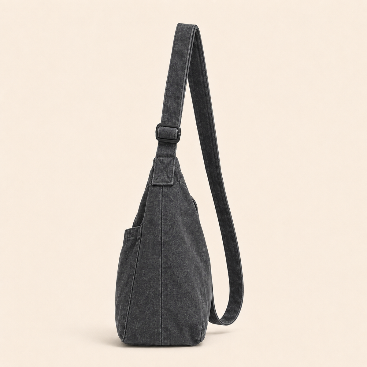 LAVIA | Canvas Hobo