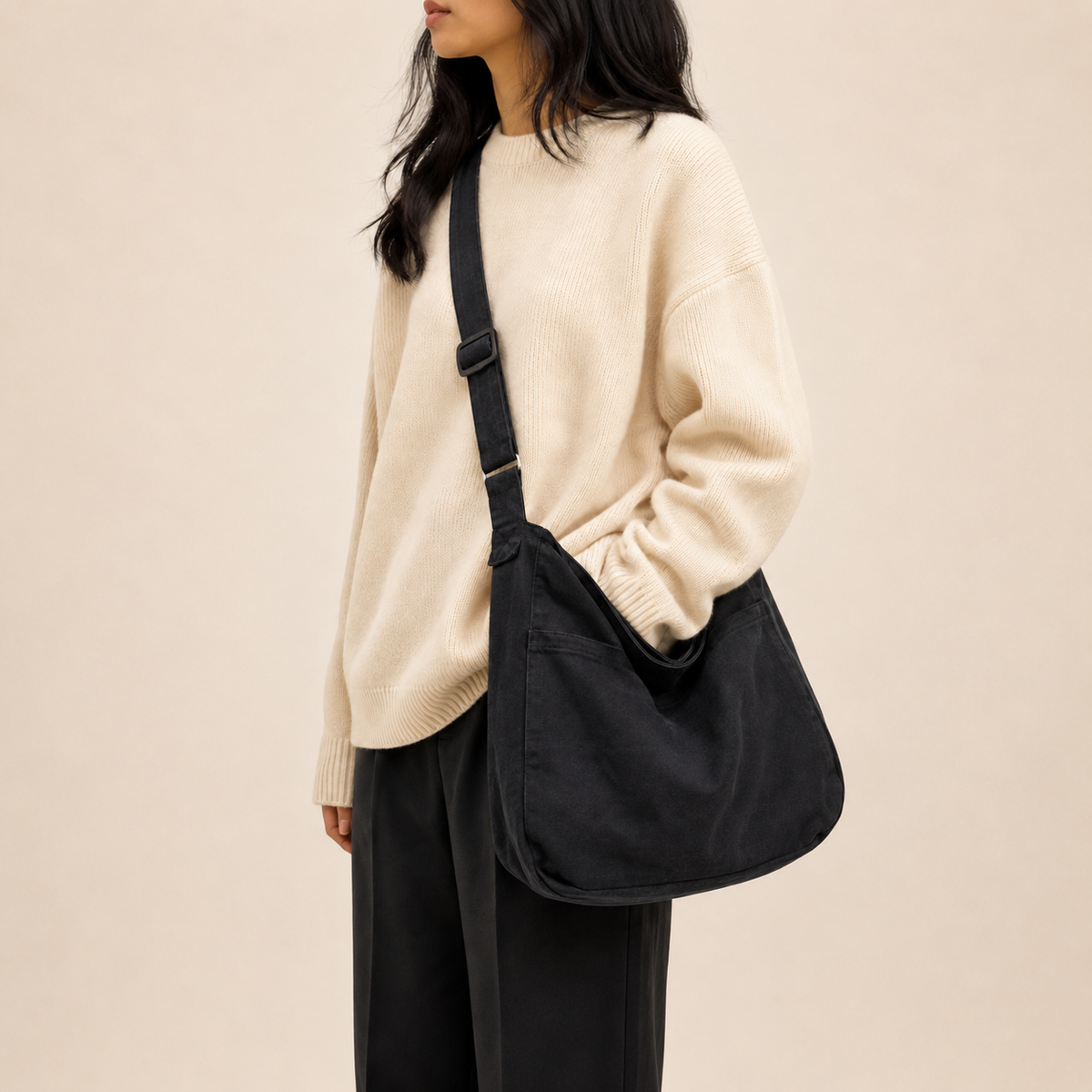 LAVIA | Canvas Hobo